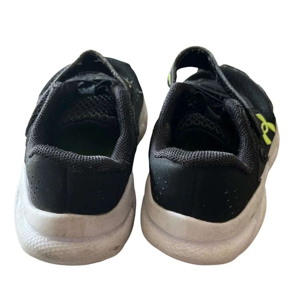 Under Armour Kids Assert 9 Black Lime Green Running Shoe Sneakers 7K 3024637-003